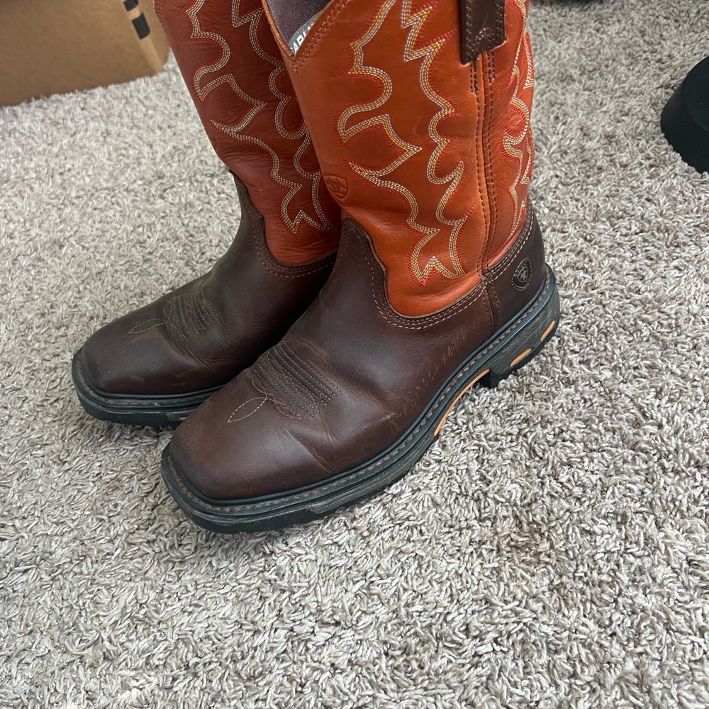 Ariat Men's Brown and Orange Western Boots